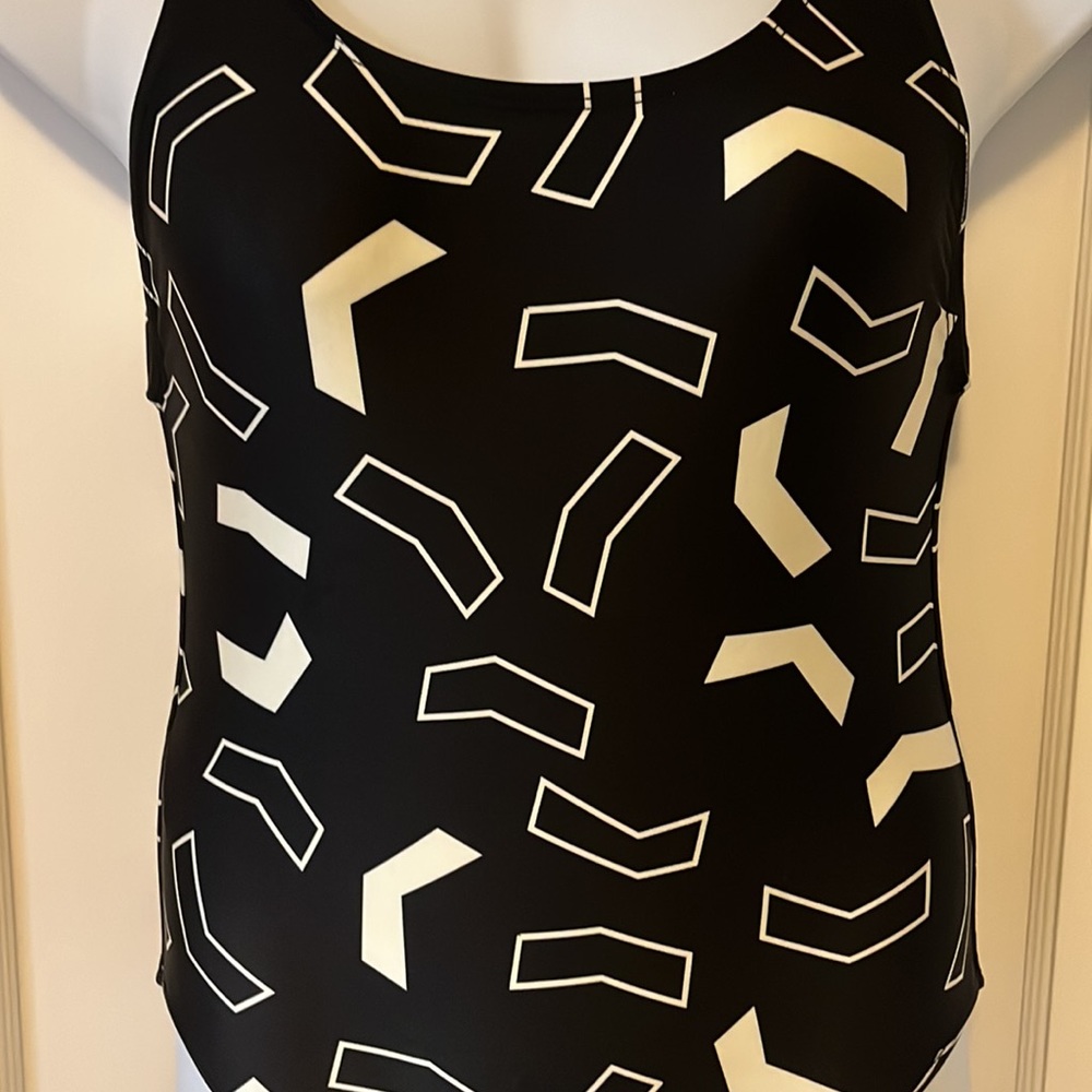 Basic Brat Geometric Print One-Piece Swimsuit - image 2